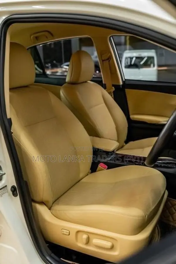 Toyota Premio G SUPERIOR 2019