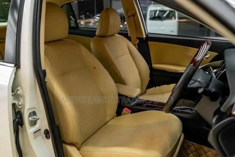 Toyota Premio G SUPERIOR 2019