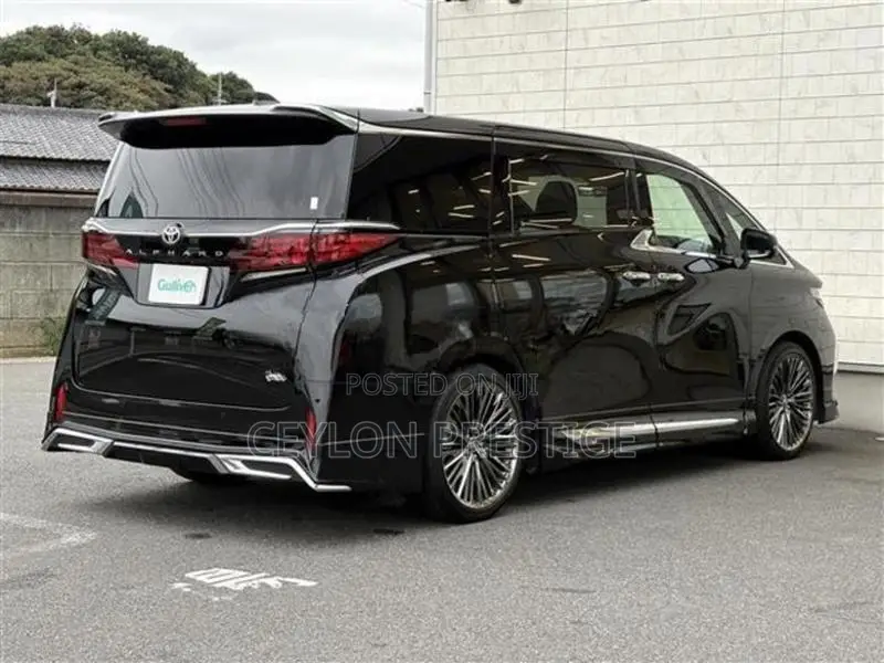 Toyota Alphard 2025
