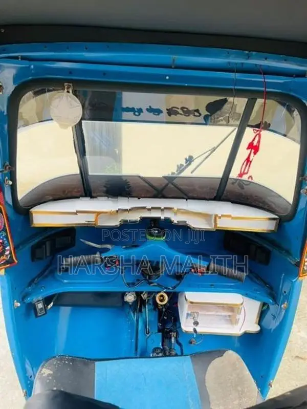 Bajaj RE 2 Strock 2006