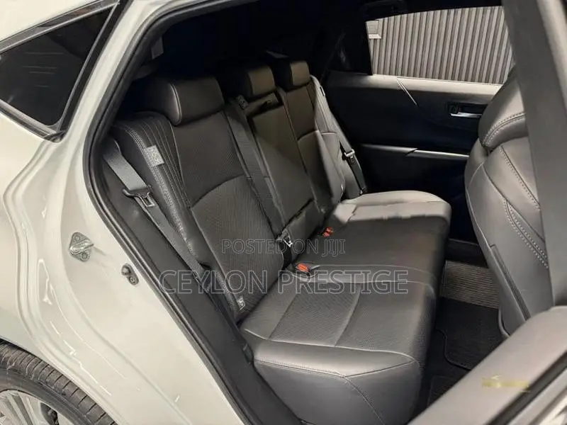 Toyota Harrier 2024