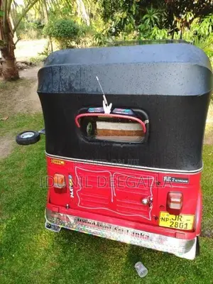 Bajaj RE 2004