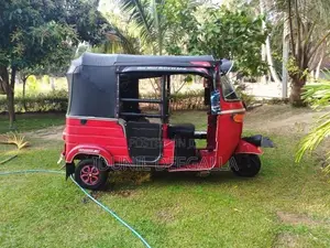 Bajaj RE 2004