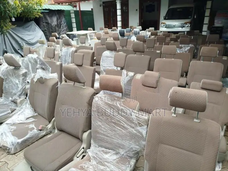 Suzuki Every Buddy Full Join Bucket Seat Set