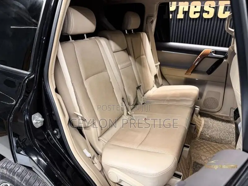 Toyota Land Cruiser Prado TX 2010