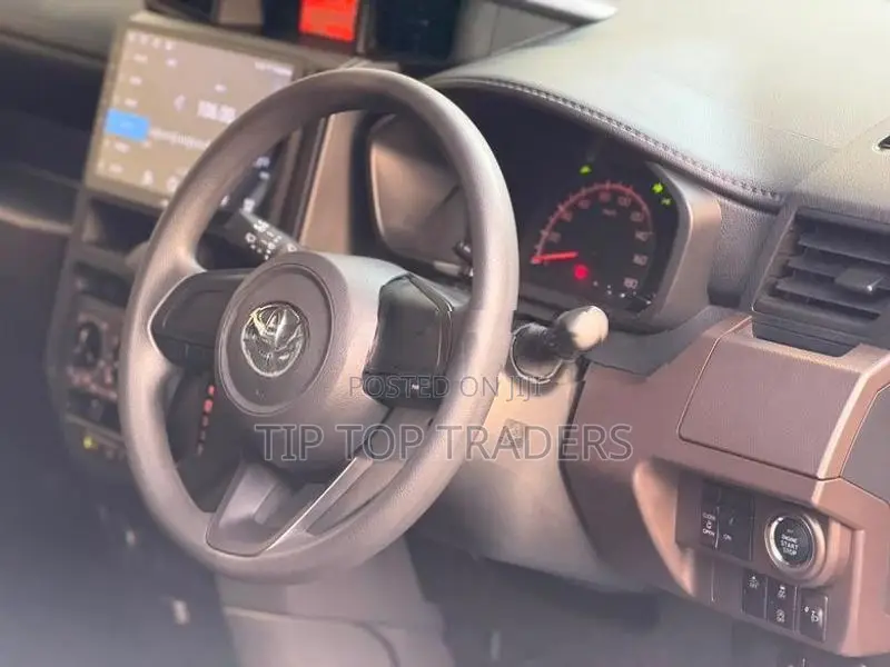 Toyota Roomy X Limited 2023