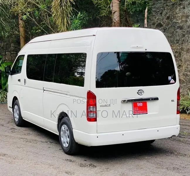 Toyota Hiace GDH223B GL 2026