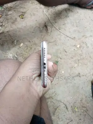 Apple iPhone 8 (Used)