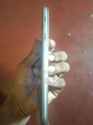 Samsung Galaxy A7 (Used)
