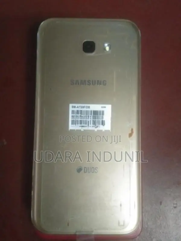 Samsung Galaxy A7 (Used)