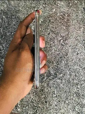 Apple iPhone X (Used)