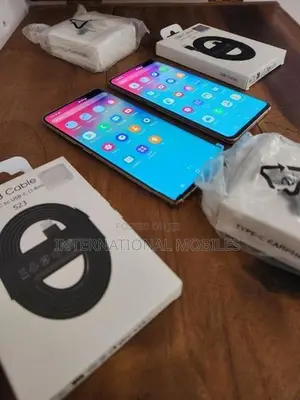 Samsung Galaxy S10 5G Fullset (Used)