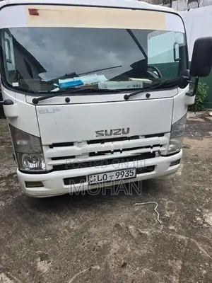 Isuzu Elf 2014