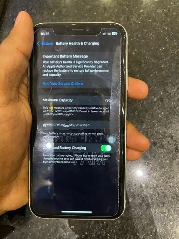 Apple iPhone XR (Used)