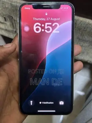Apple iPhone XS (Used)