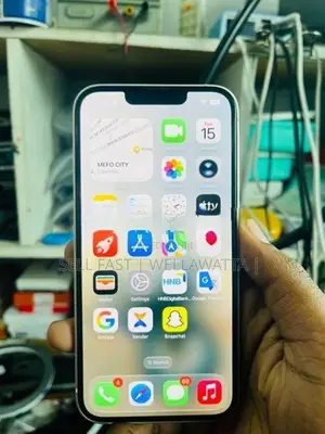 Apple iPhone 13 (Used)