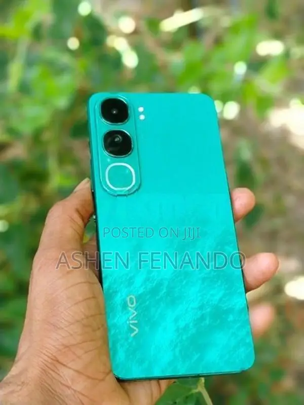 Vivo Y300 5G 8GB128 (Used)