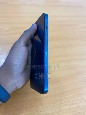 Apple iPhone 14 (Used)