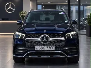 Mercedes Benz GLE 300D 4MATIC 2019