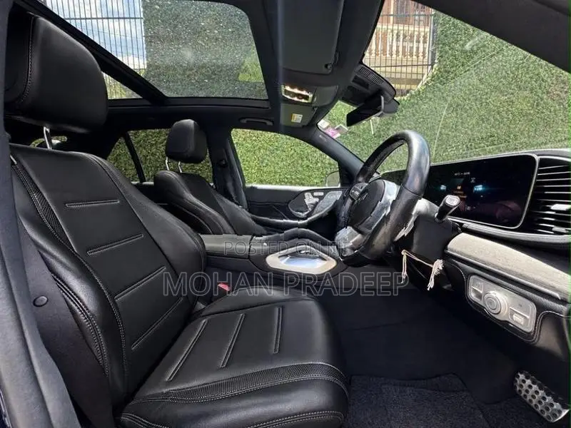 Mercedes Benz GLE 300D 4MATIC 2019