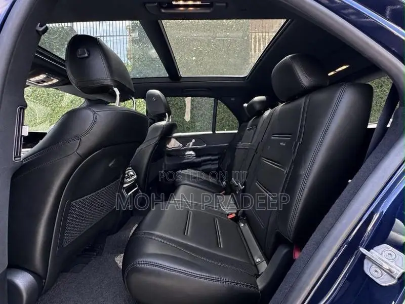 Mercedes Benz GLE 300D 4MATIC 2019