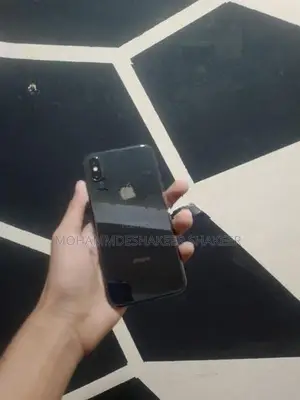 Apple iPhone X (Used)