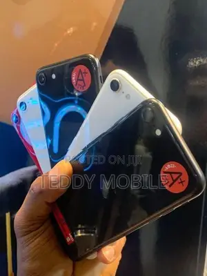 Apple iPhone SE 2 (Used)