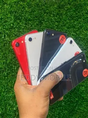 Apple iPhone SE 2 (Used)