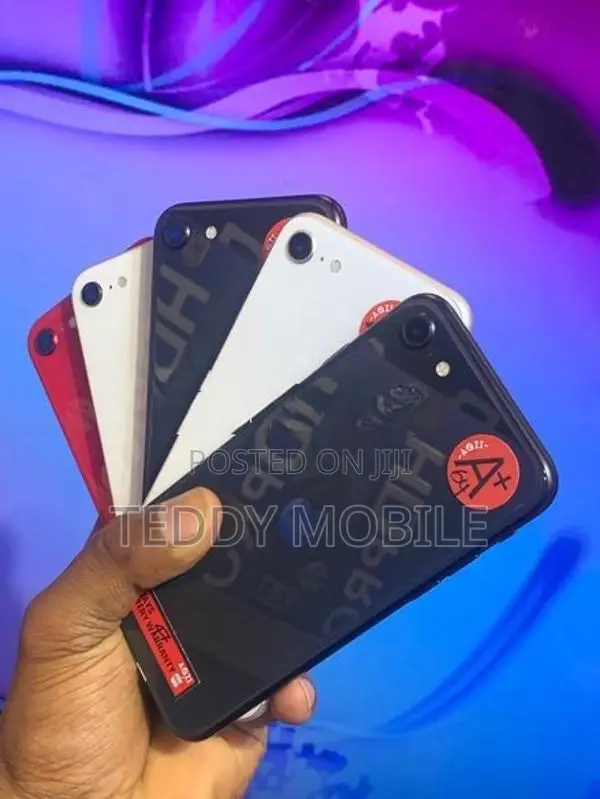 Apple iPhone SE 2 (Used)