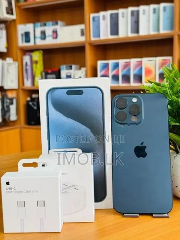 Apple iPhone 15 Pro Max 256GB (Used)