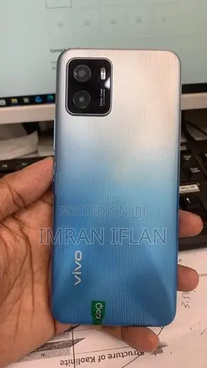 Vivo y10 4GB 128 (Used)