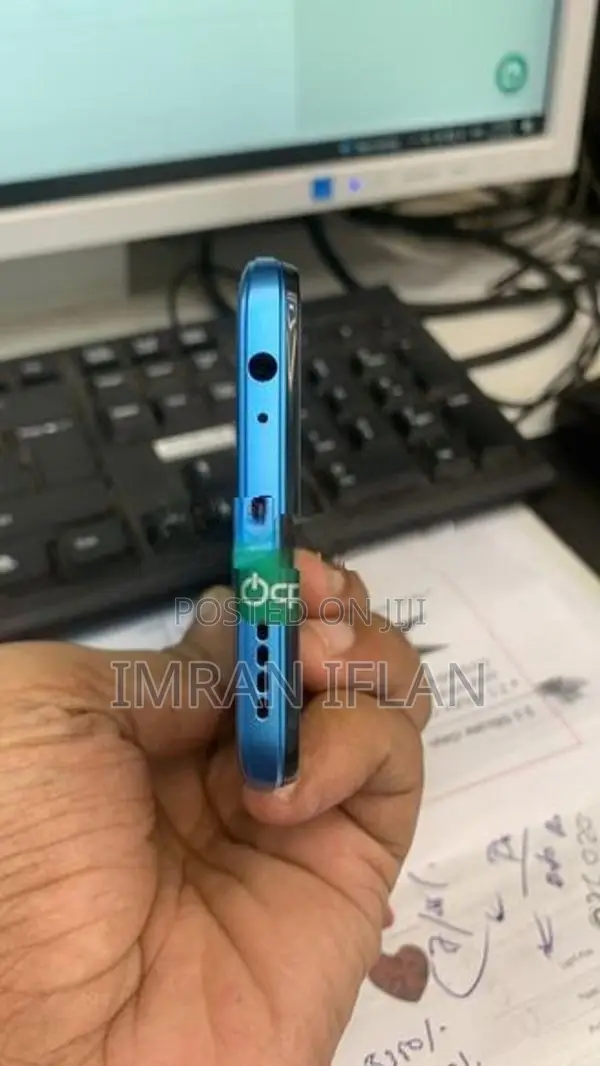 Vivo y10 4GB 128 (Used)
