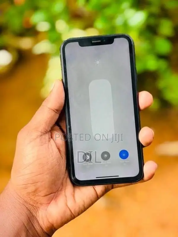 Apple iPhone XR 64GB (Used)