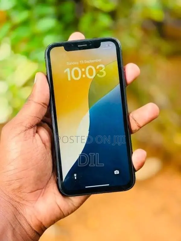 Apple iPhone XR 64GB (Used)