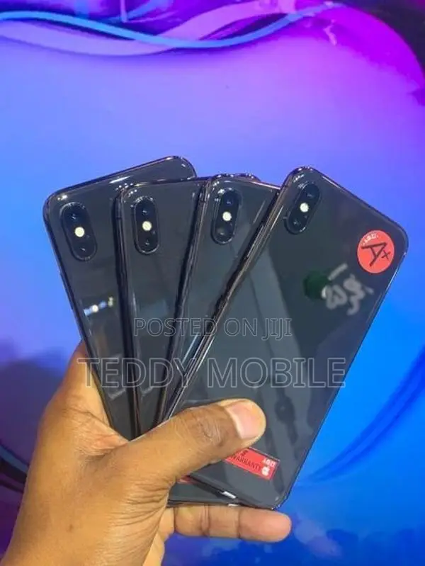 Apple iPhone X (Used)