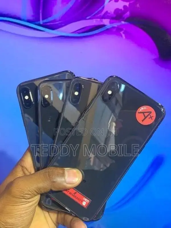 Apple iPhone X (Used)