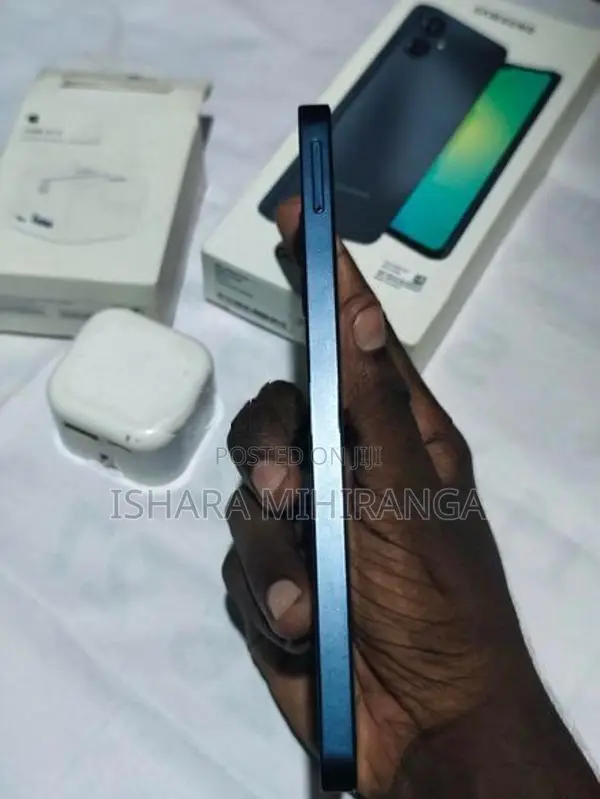 Samsung Galaxy A06 (Used)