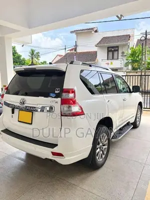 Toyota Land Cruiser Prado TX 2016