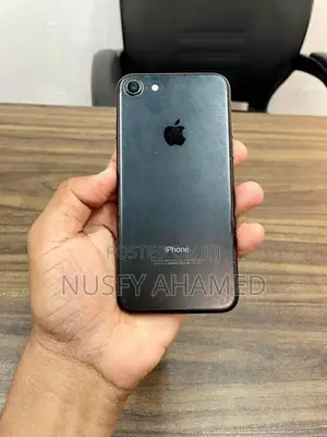 Apple iPhone 7 (128GB) (Used)