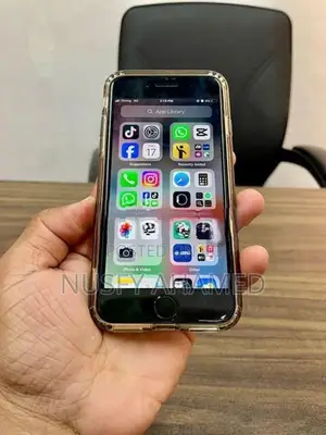 Apple iPhone 7 (128GB) (Used)