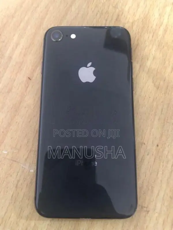 Apple iPhone 8 (Used)