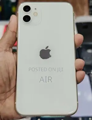 Apple iPhone 11 (Used)