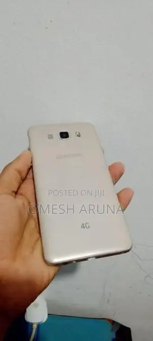 Samsung Galaxy J7 (Used)