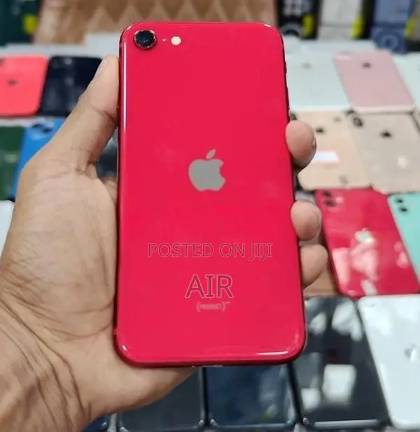 Apple iPhone SE 2 128GB (Used)