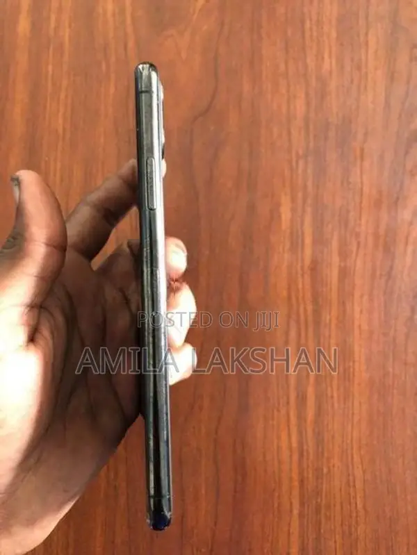 Apple iPhone 11 Pro Max (Used)