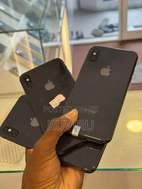 Apple iPhone X (Used)