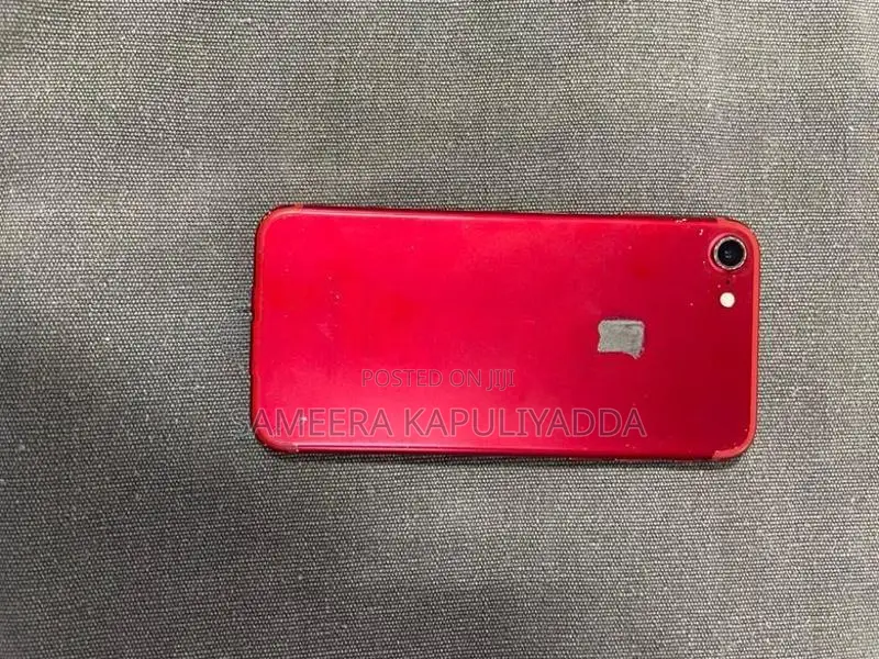 Apple iPhone 7 (Used)