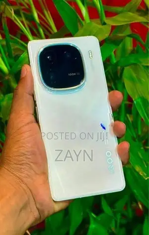 iqoo 12 (Used)