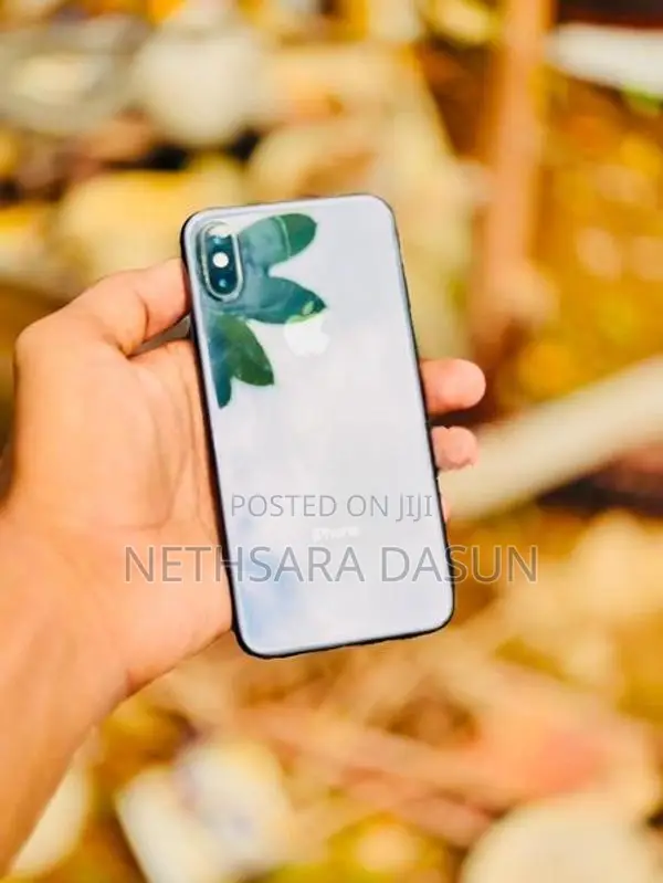 Apple iPhone XS (Used)