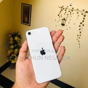 Apple iPhone SE 2 (Used)